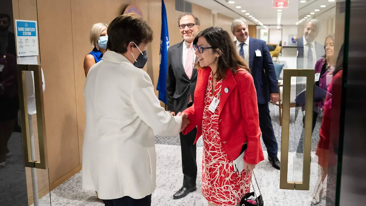 reunio´n del FMI y Argentina, tendrás foto de la reunión de Kristalina Georgieva con Batakis. CORTESÍA. TW @KGeorgi